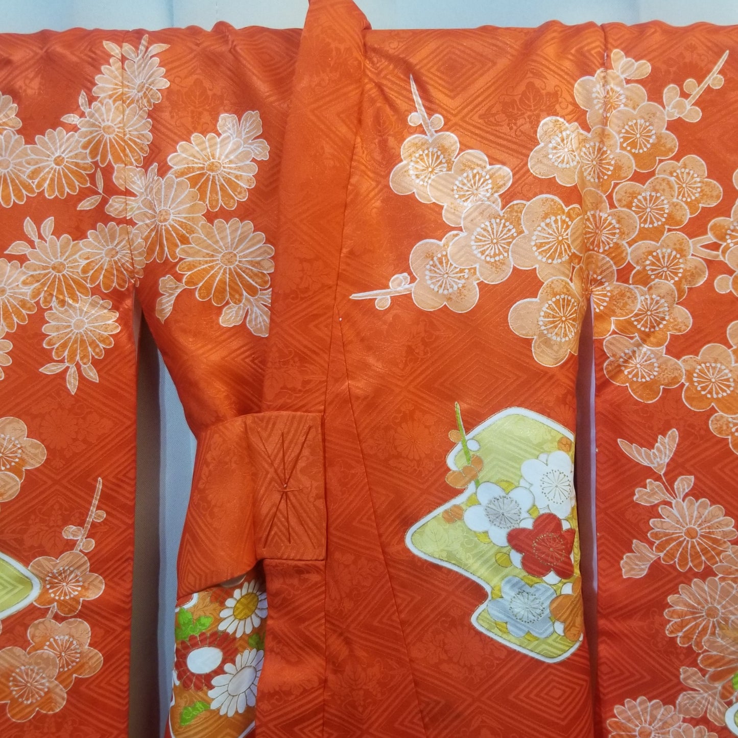 "Mums and Plums" Vintage Girl's Kimono