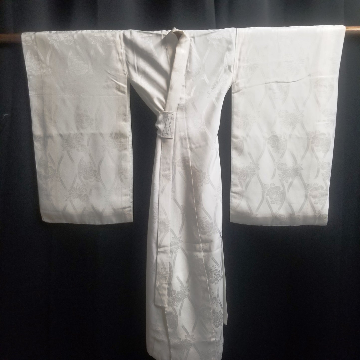 "White Floral" Vintage Girls Underkimono