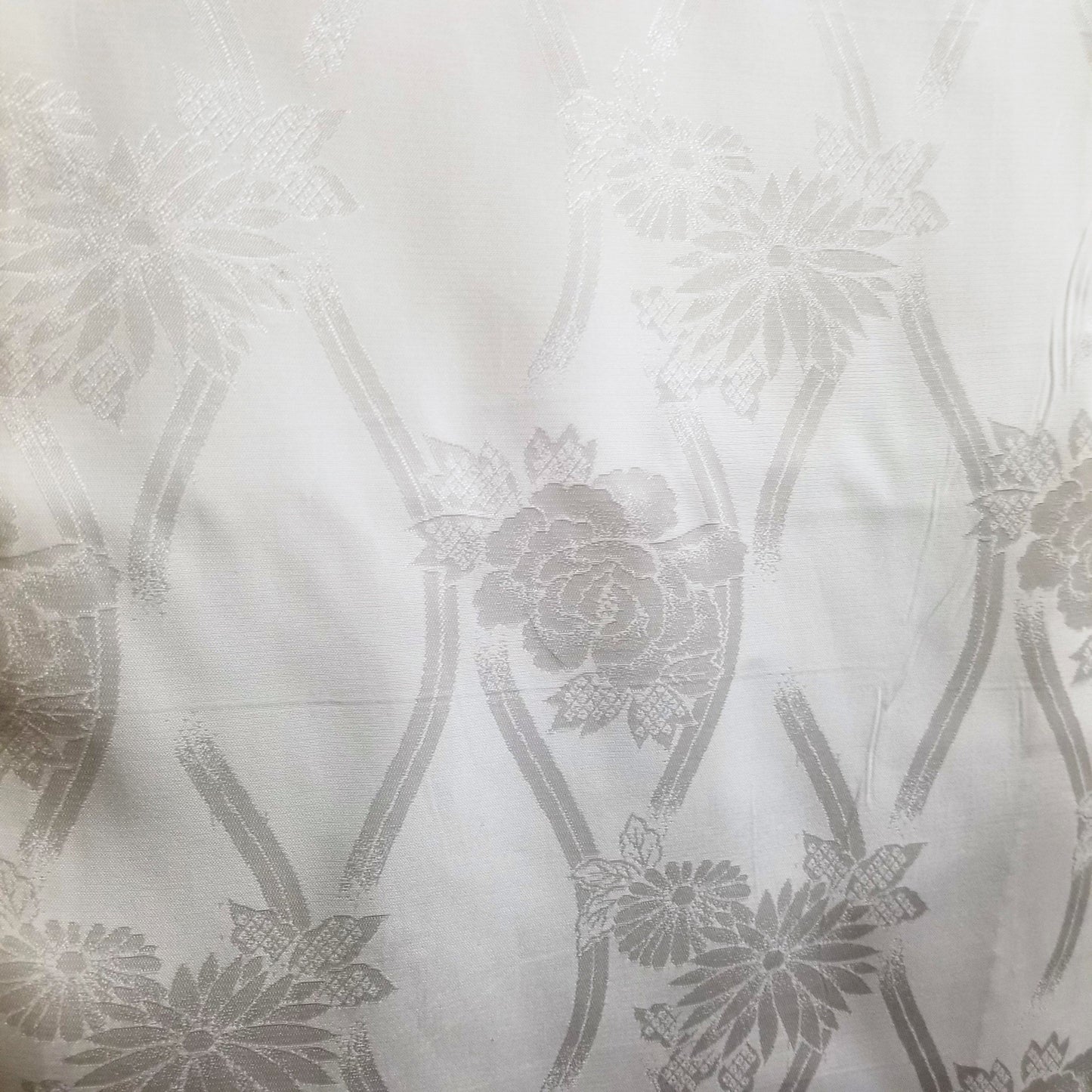 "White Floral" Vintage Girls Underkimono