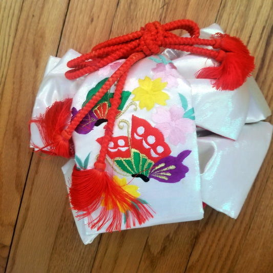 "Fancy White" Girls' Obi Bow