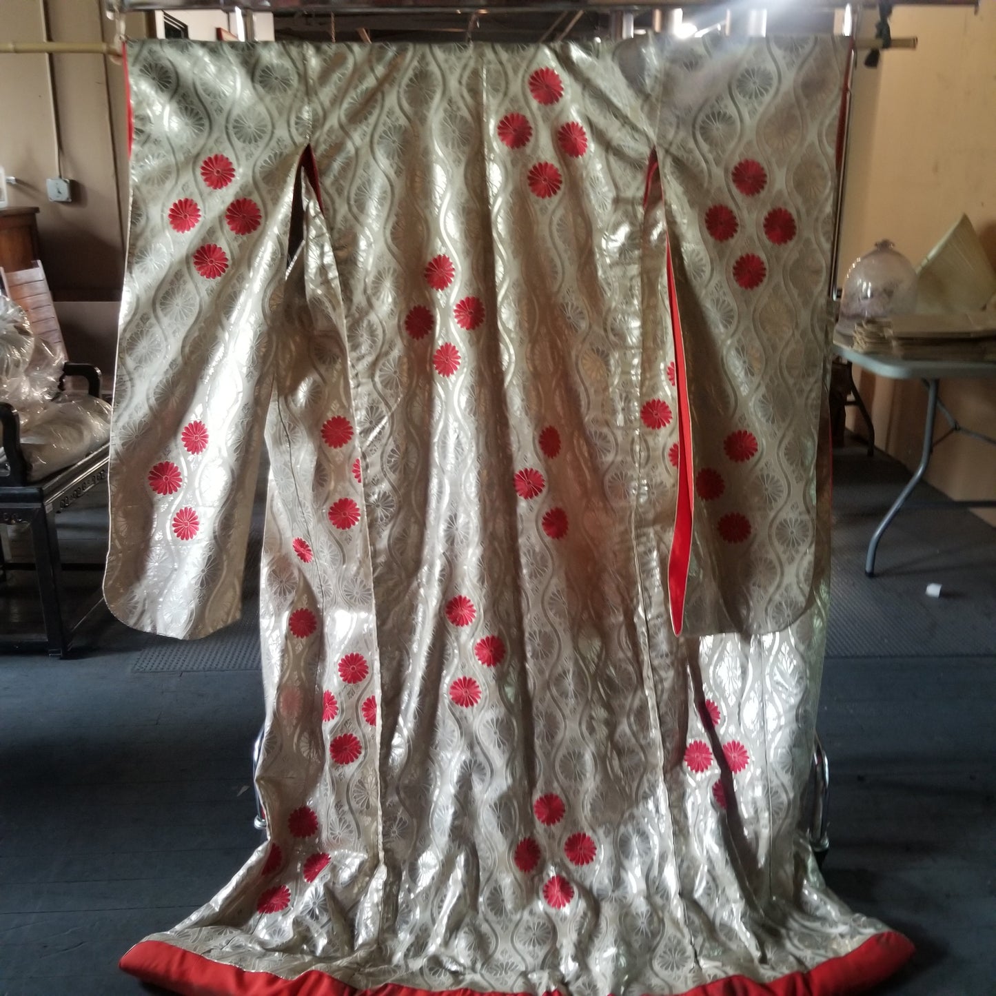 Blemished Wedding Kimono 18