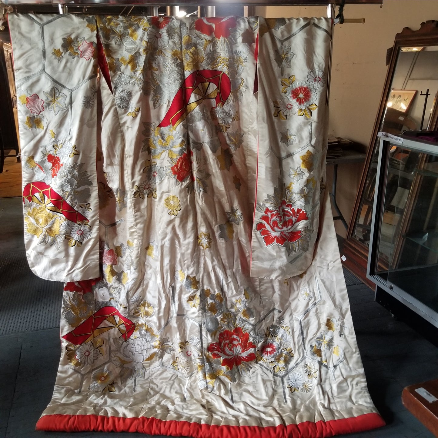 Blemished Wedding Kimono 36