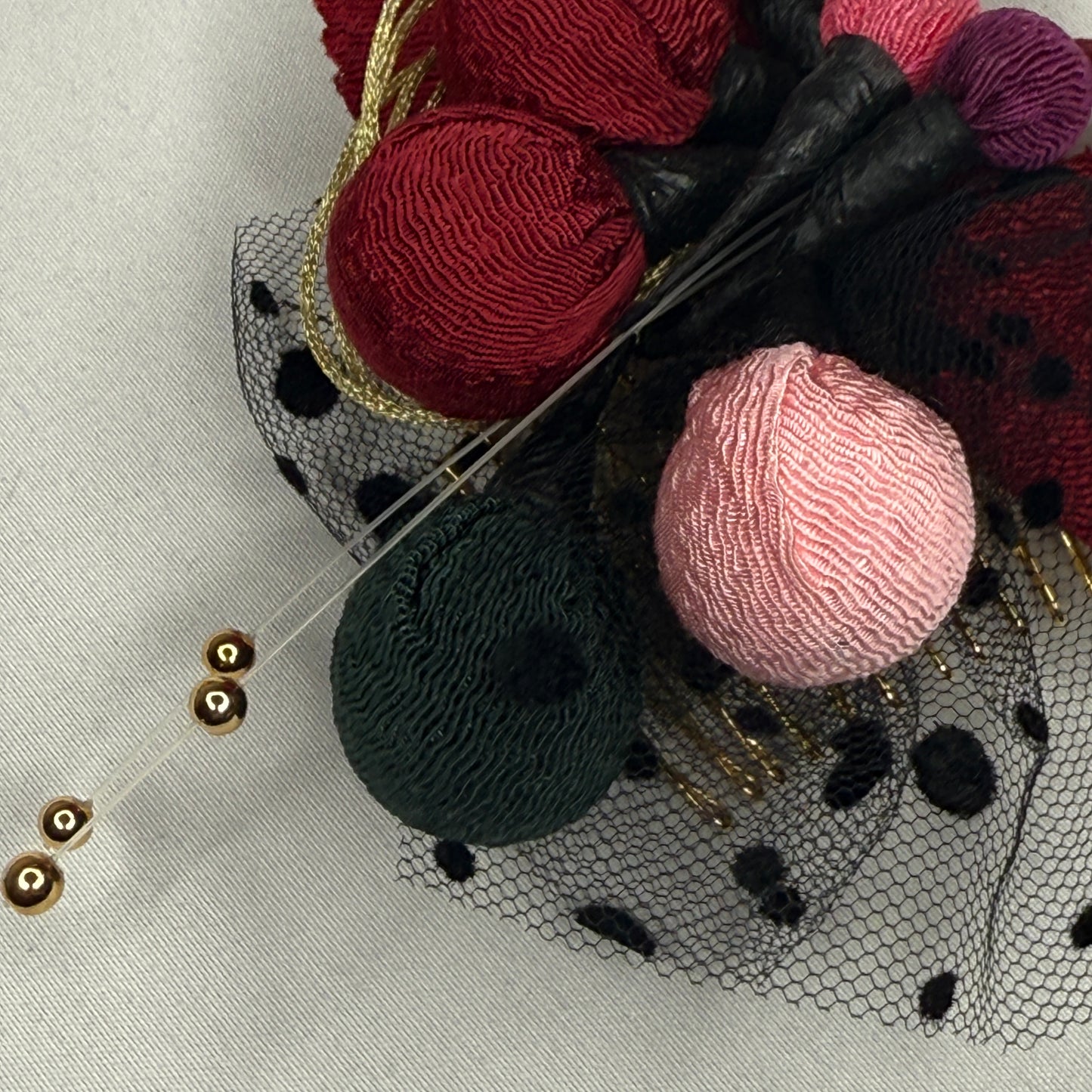 "Berry Blooms" Vintage Kanzashi Comb
