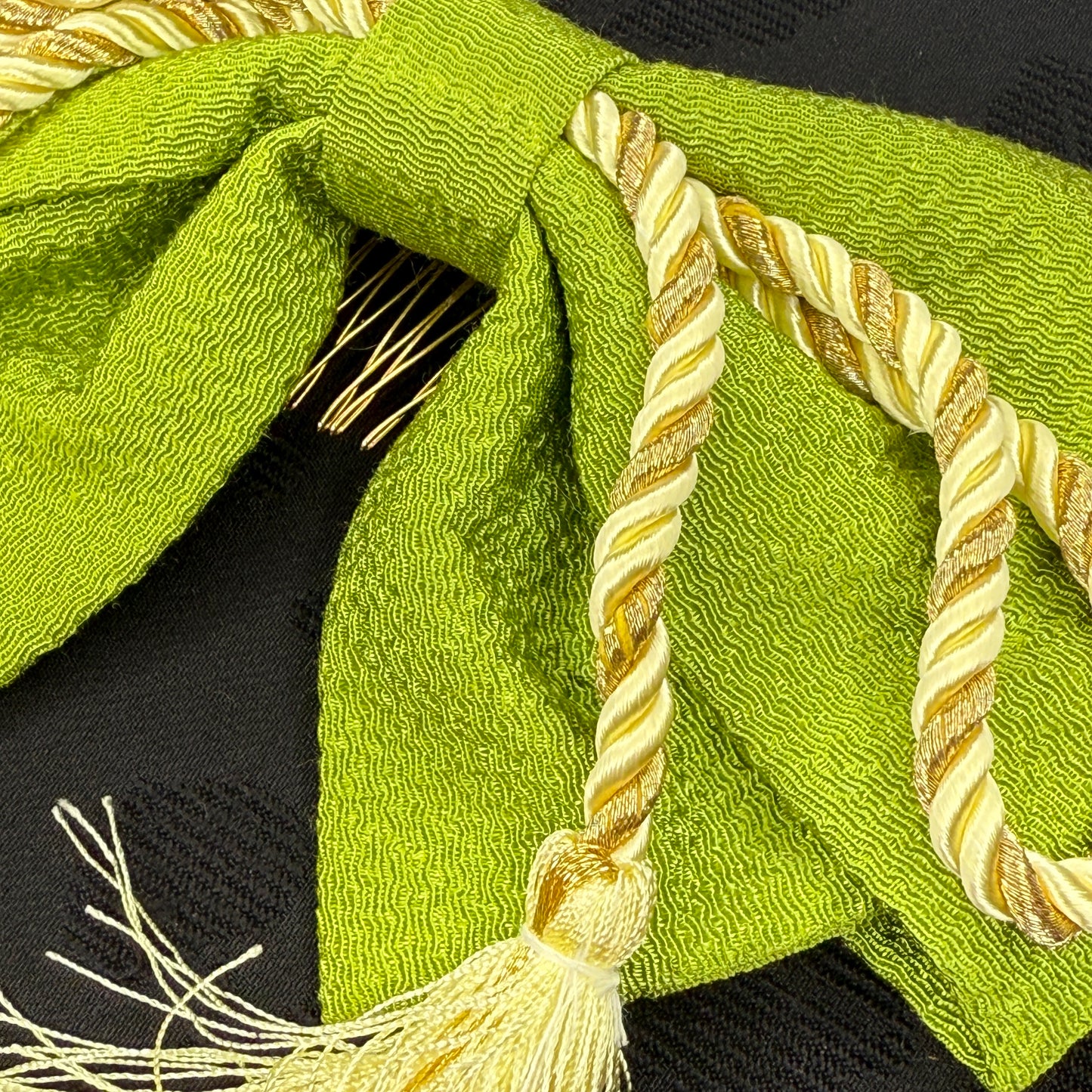 "Bright Green" Vintage Kanzashi Comb