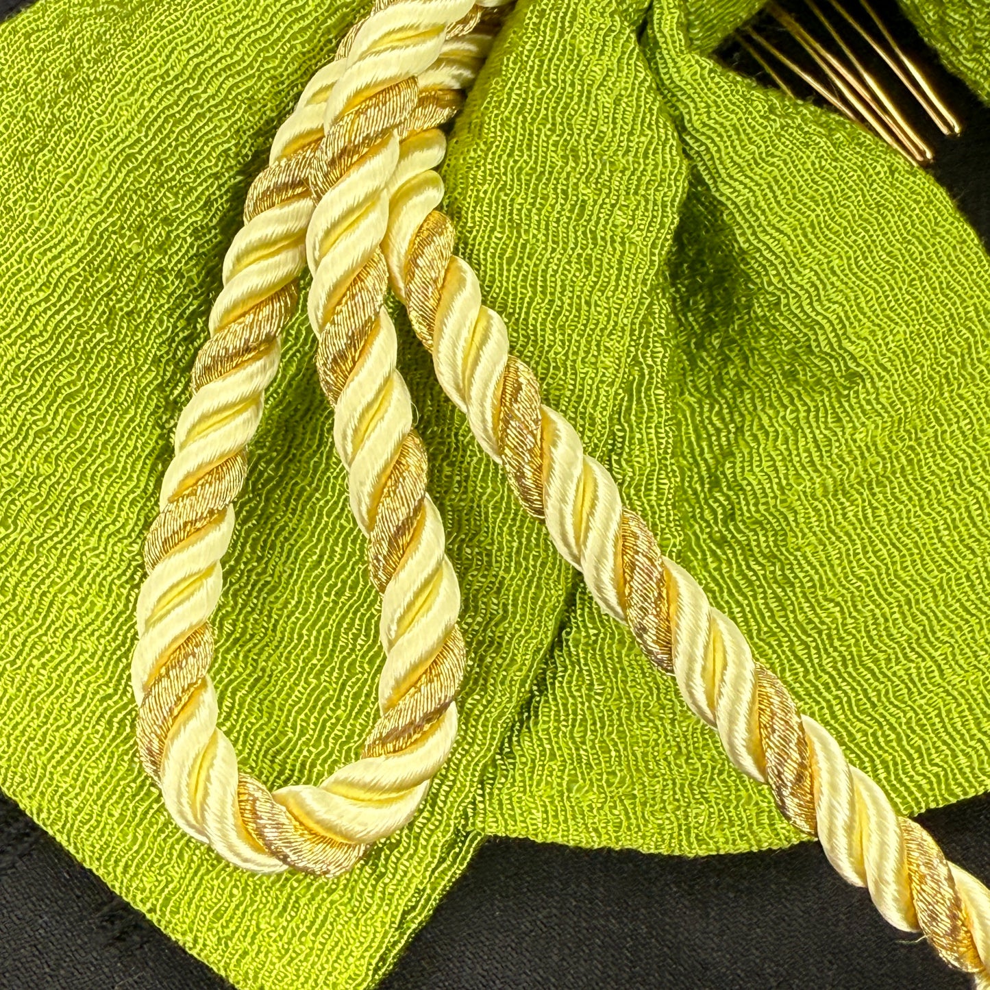 "Bright Green" Vintage Kanzashi Comb