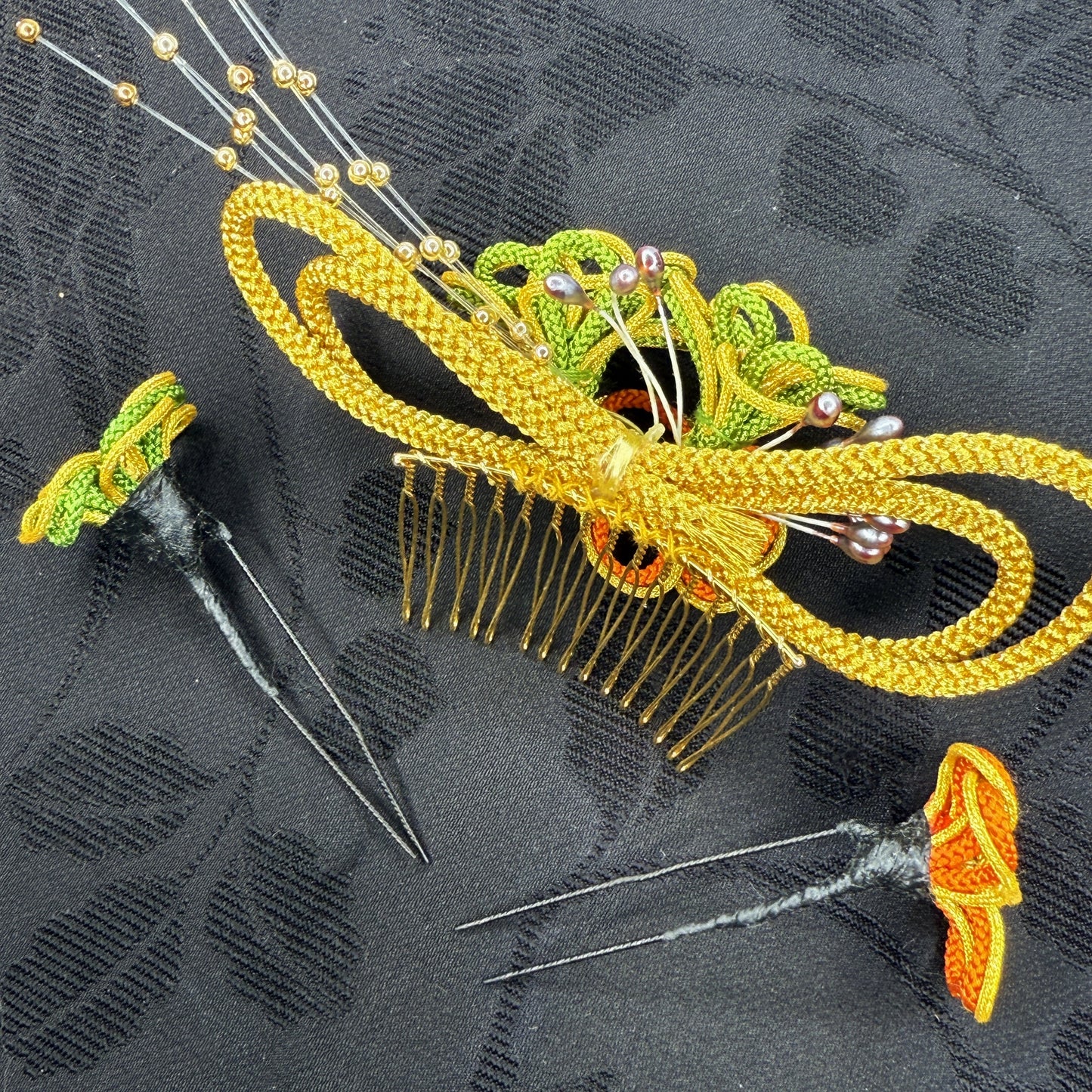 "Three Piece" Vintage Kanzashi Comb