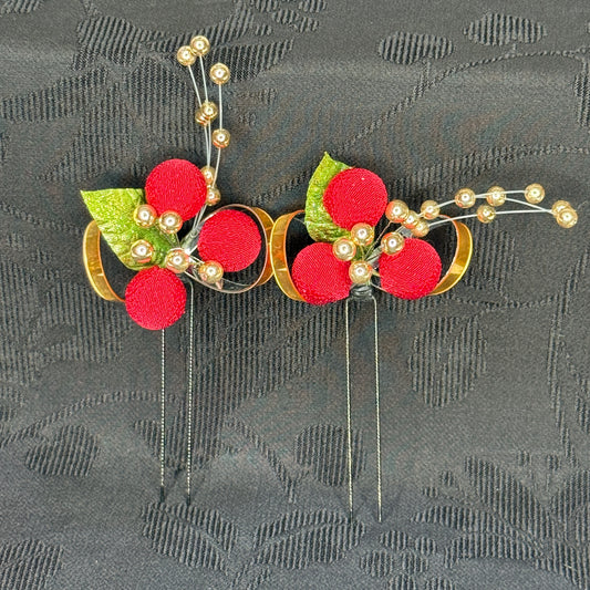 "Holly Berries" Vintage Kanzashi Hair Pins