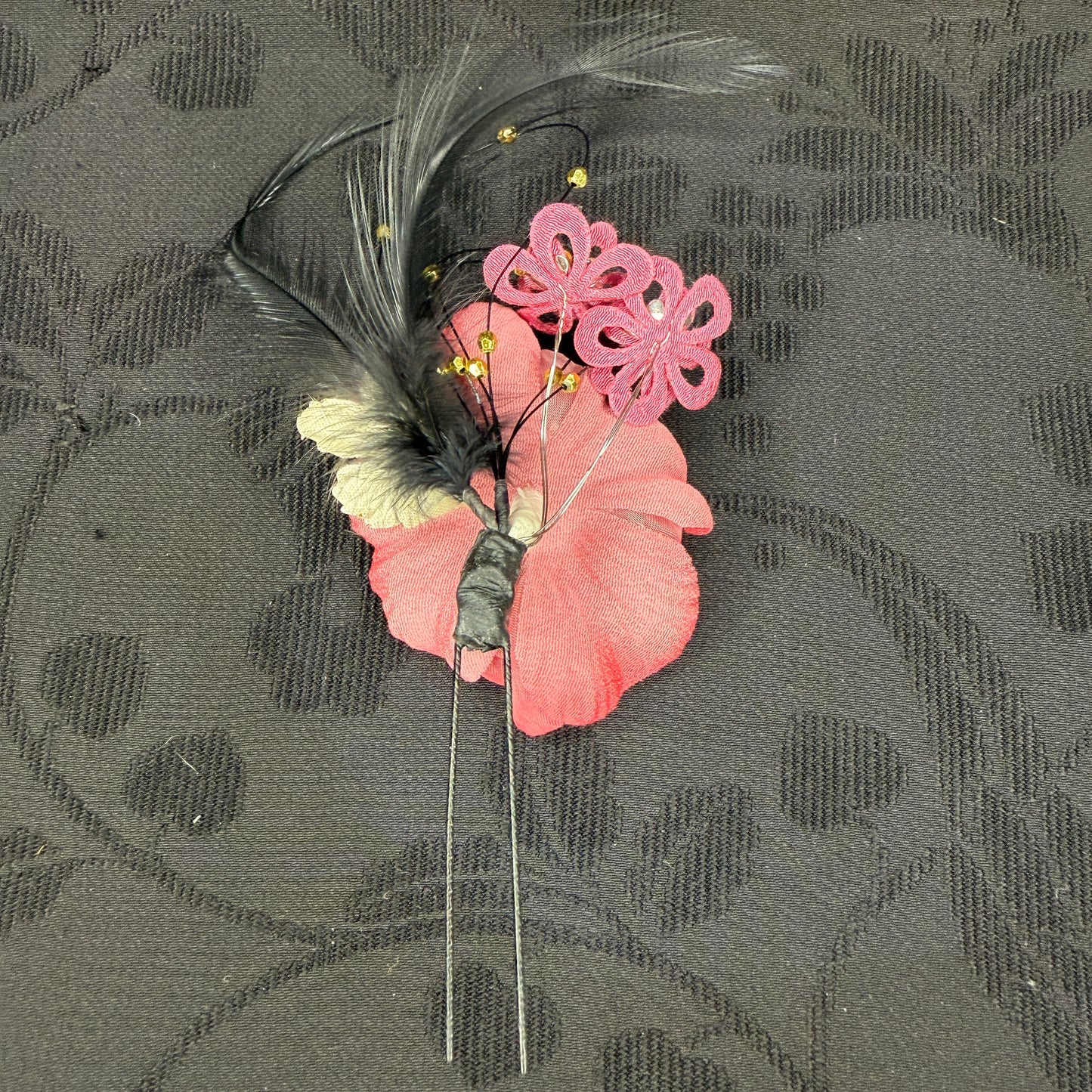 "Luna Rouge" Vintage Kanzashi Hair Pin