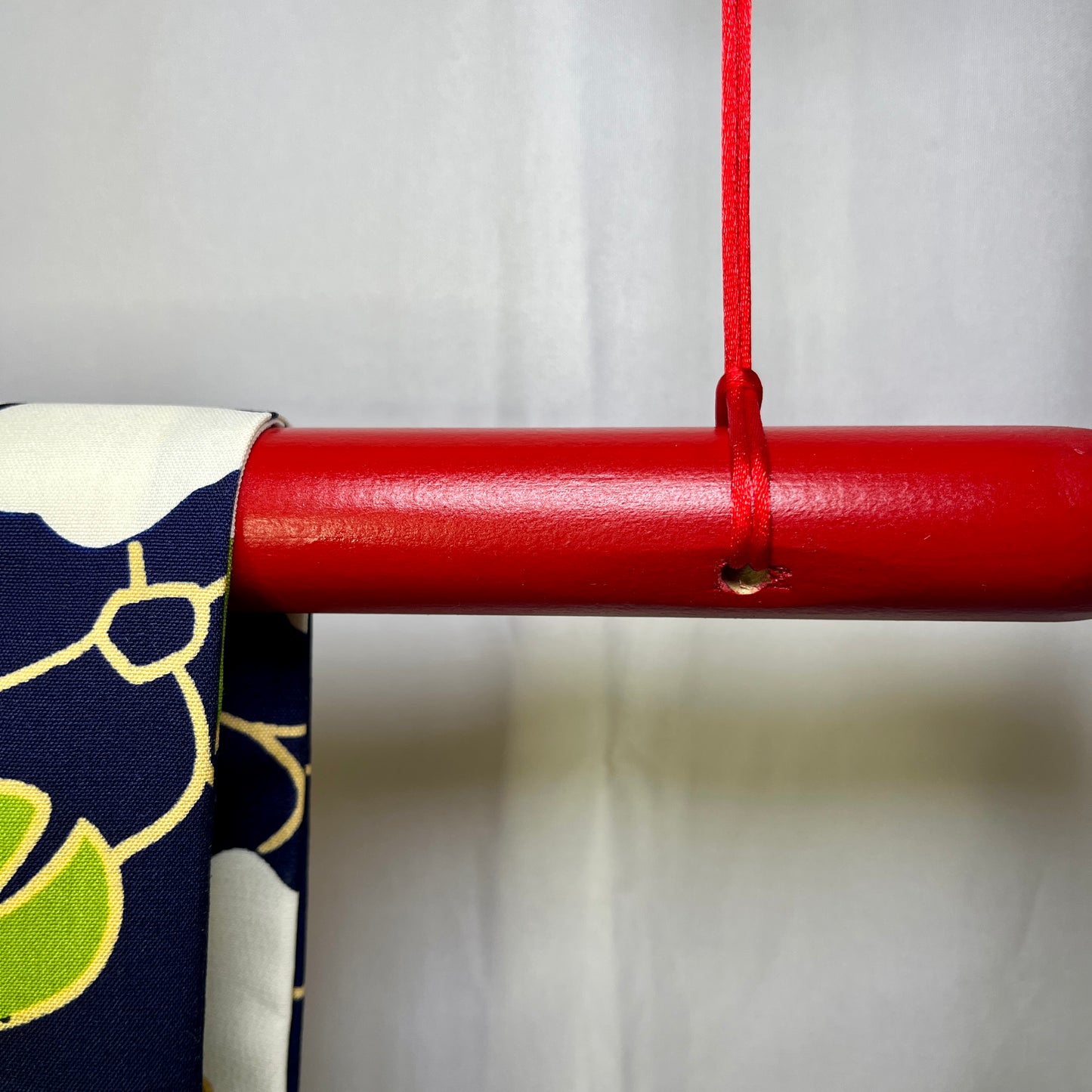 60" Display Rod (Red)
