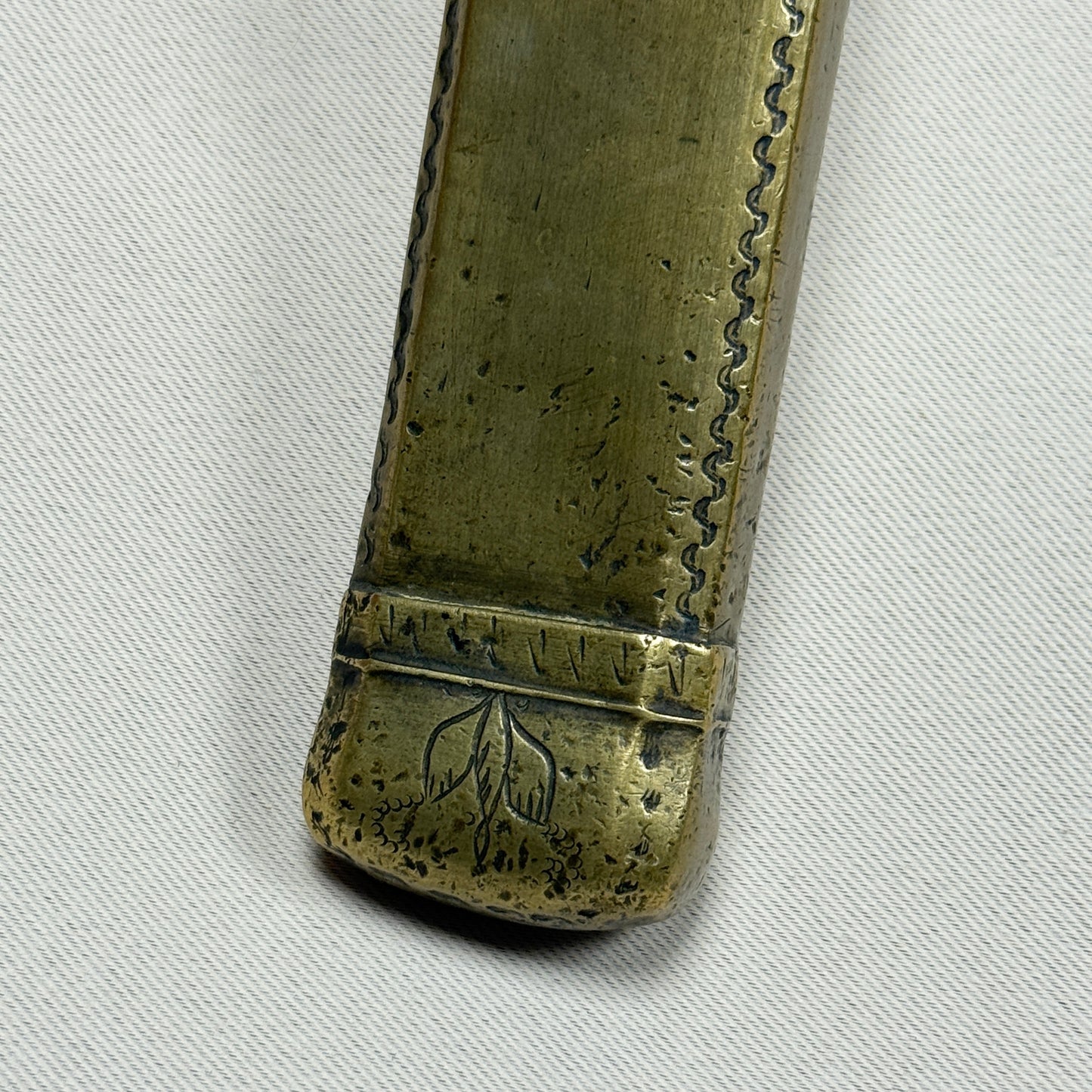 "Meiji Shell" Antique Yatate Inkwell