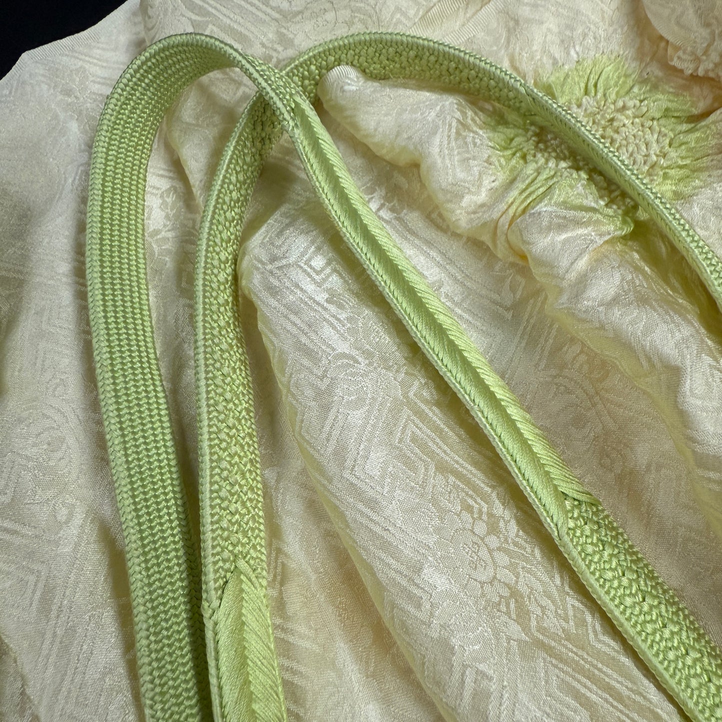 "Spring Shibori" Obiage Obijime Set