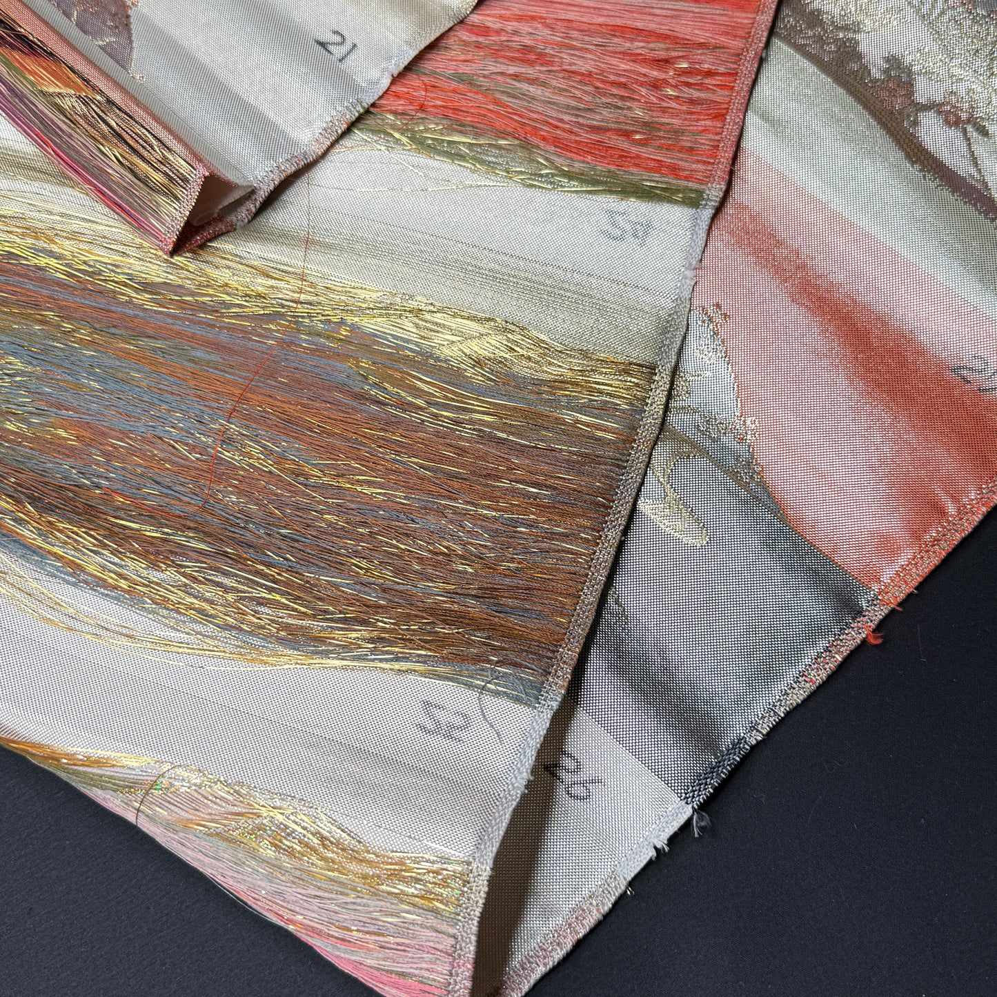 "Floral Hills Sampler" Vintage Obi Bolt