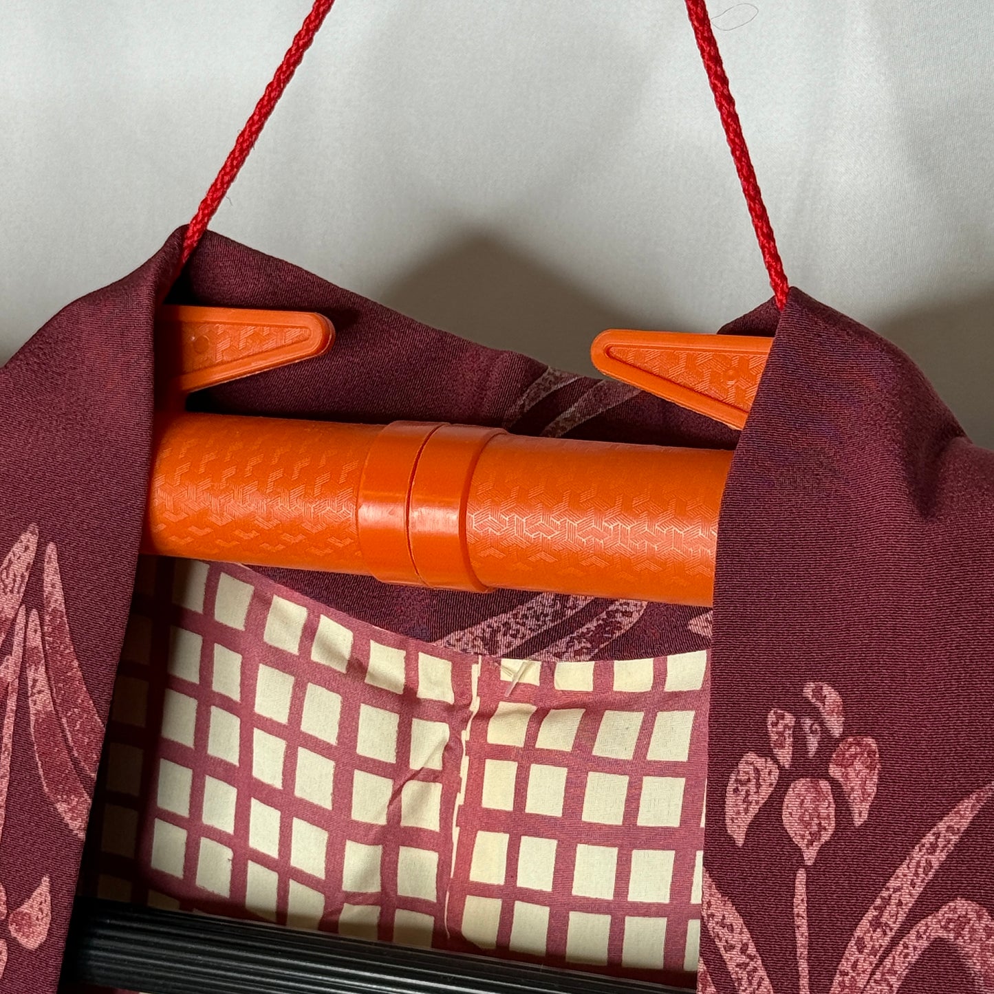 Kimono and Obi Hanger - Telescoping Orange and Black