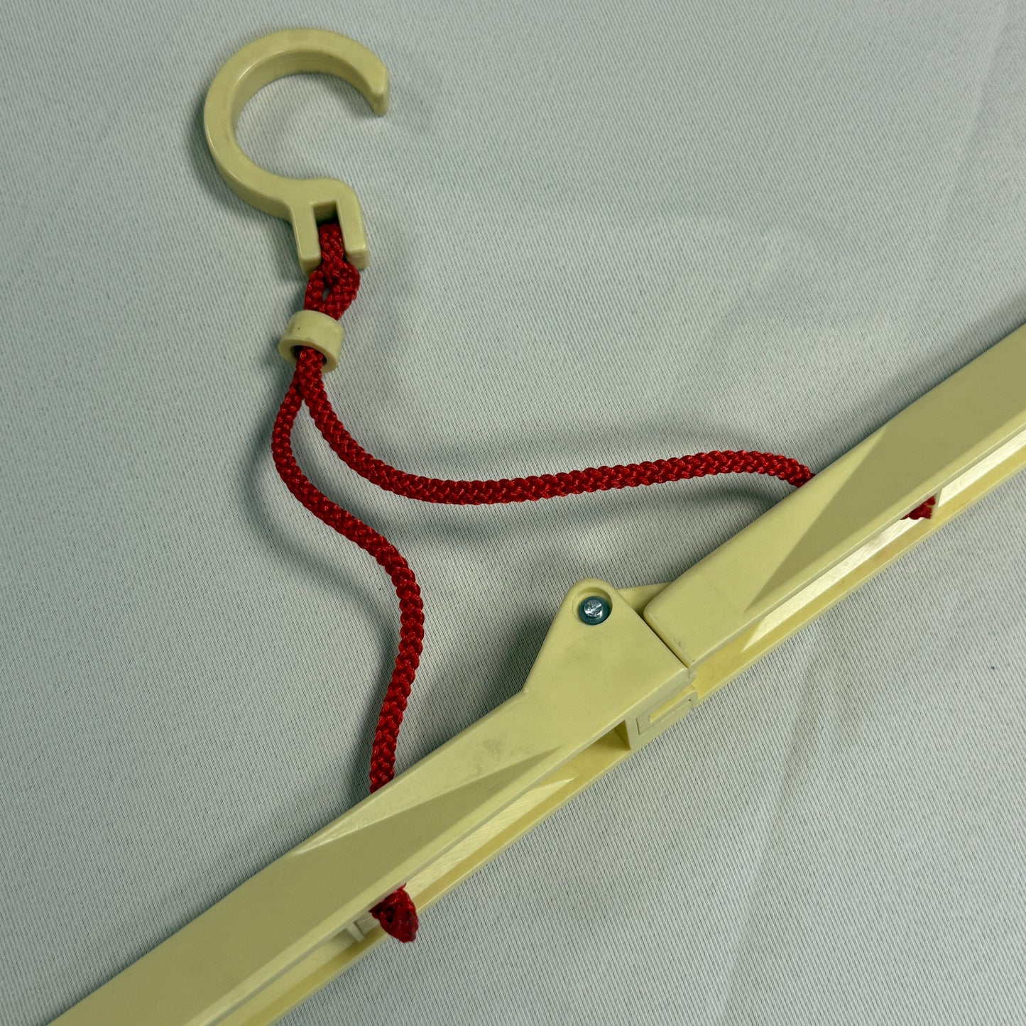 Kimono Hanger - Folding Cream
