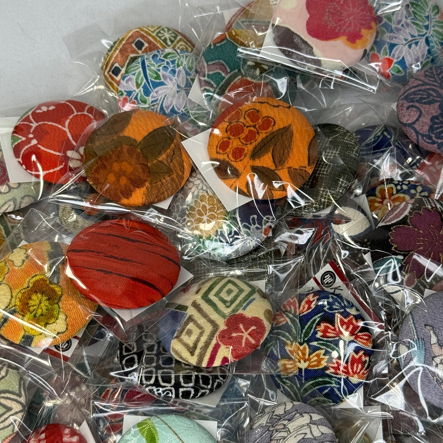"Surprise Me!" Japanique Magnets