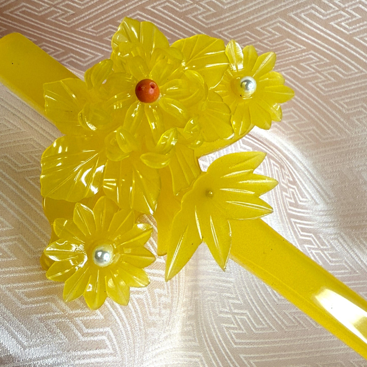 "Sliding Florals 2" Vintage Kanzashi