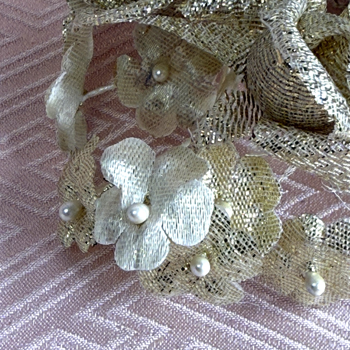 "Golden Roses" Vintage Kanzashi