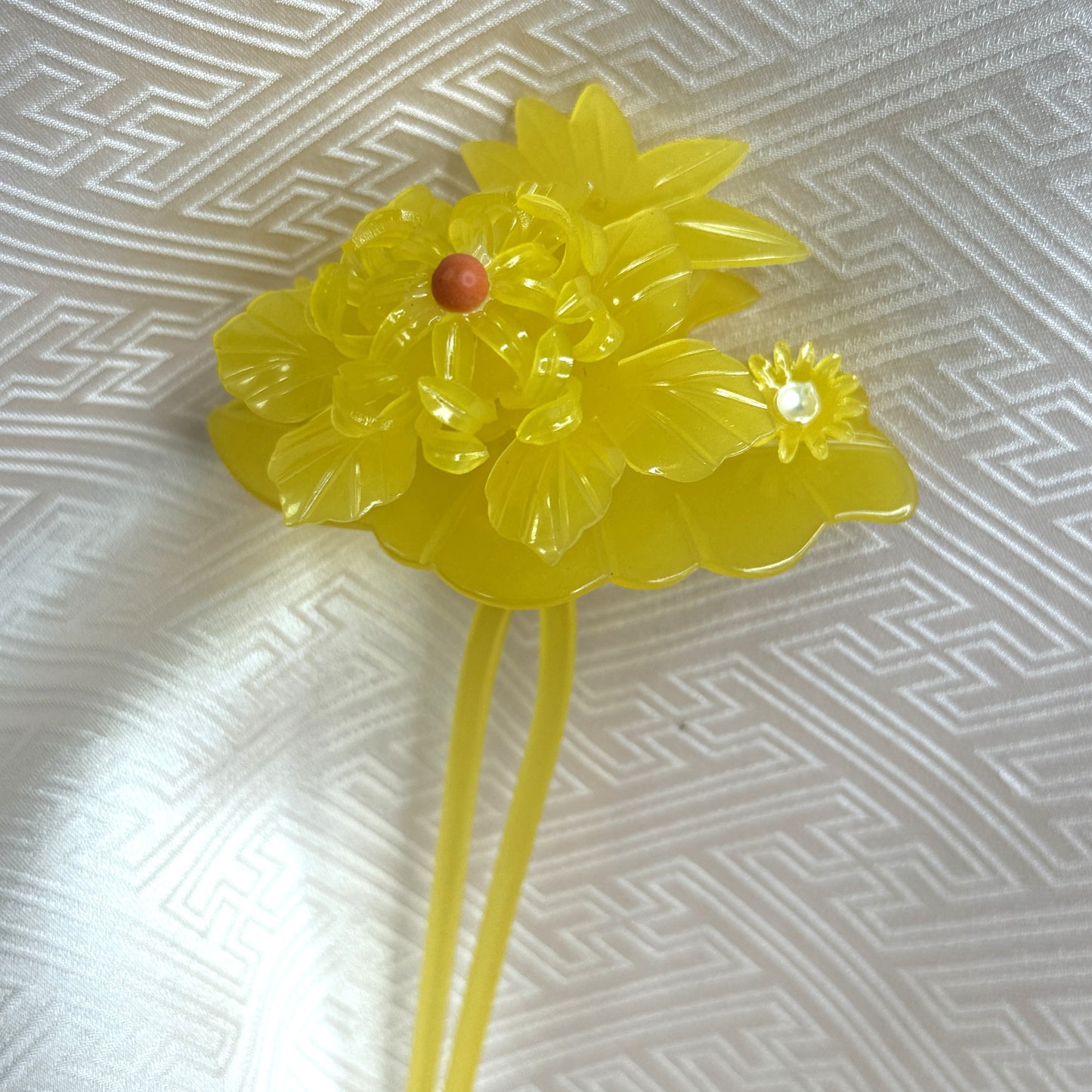 "Spider Mum Hirauchi" Vintage Kanzashi