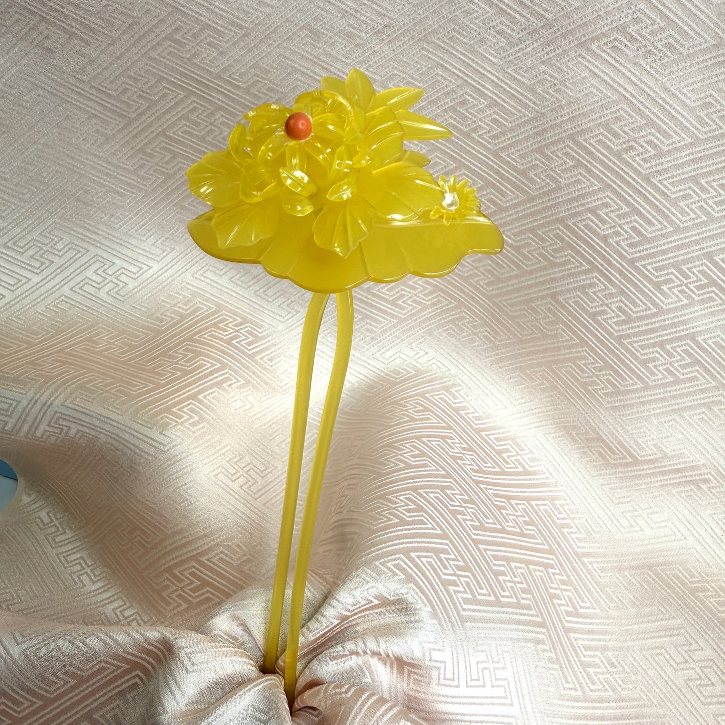 "Spider Mum Hirauchi" Vintage Kanzashi