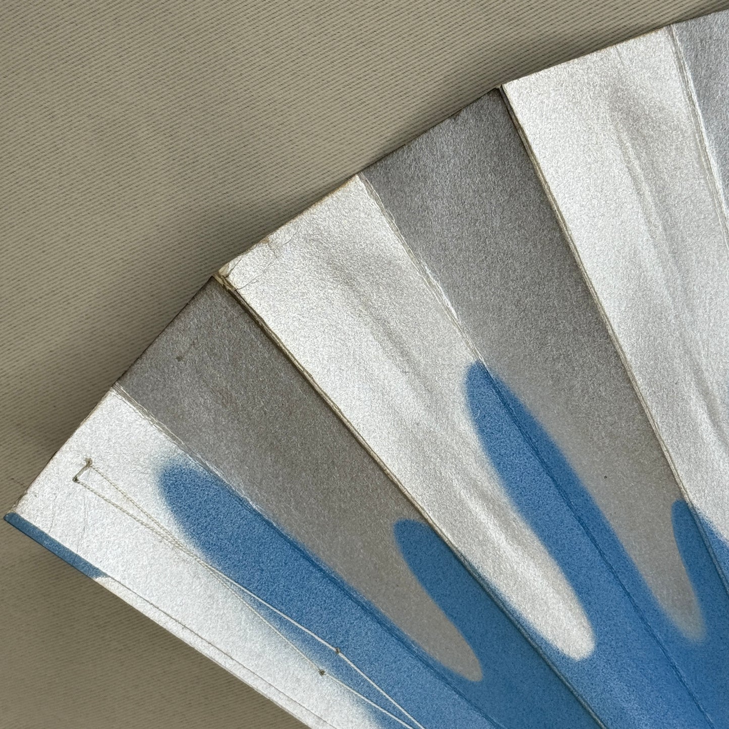 "Arctic Wave" Vintage Dance Folding Fan