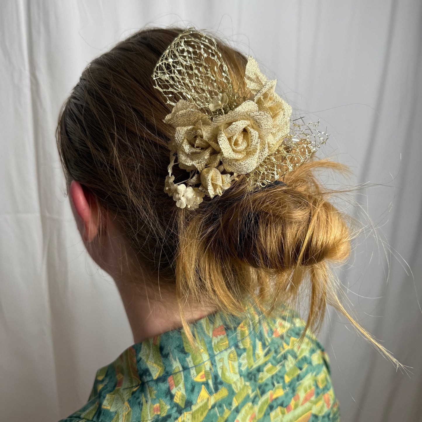 "Golden Roses" Vintage Kanzashi