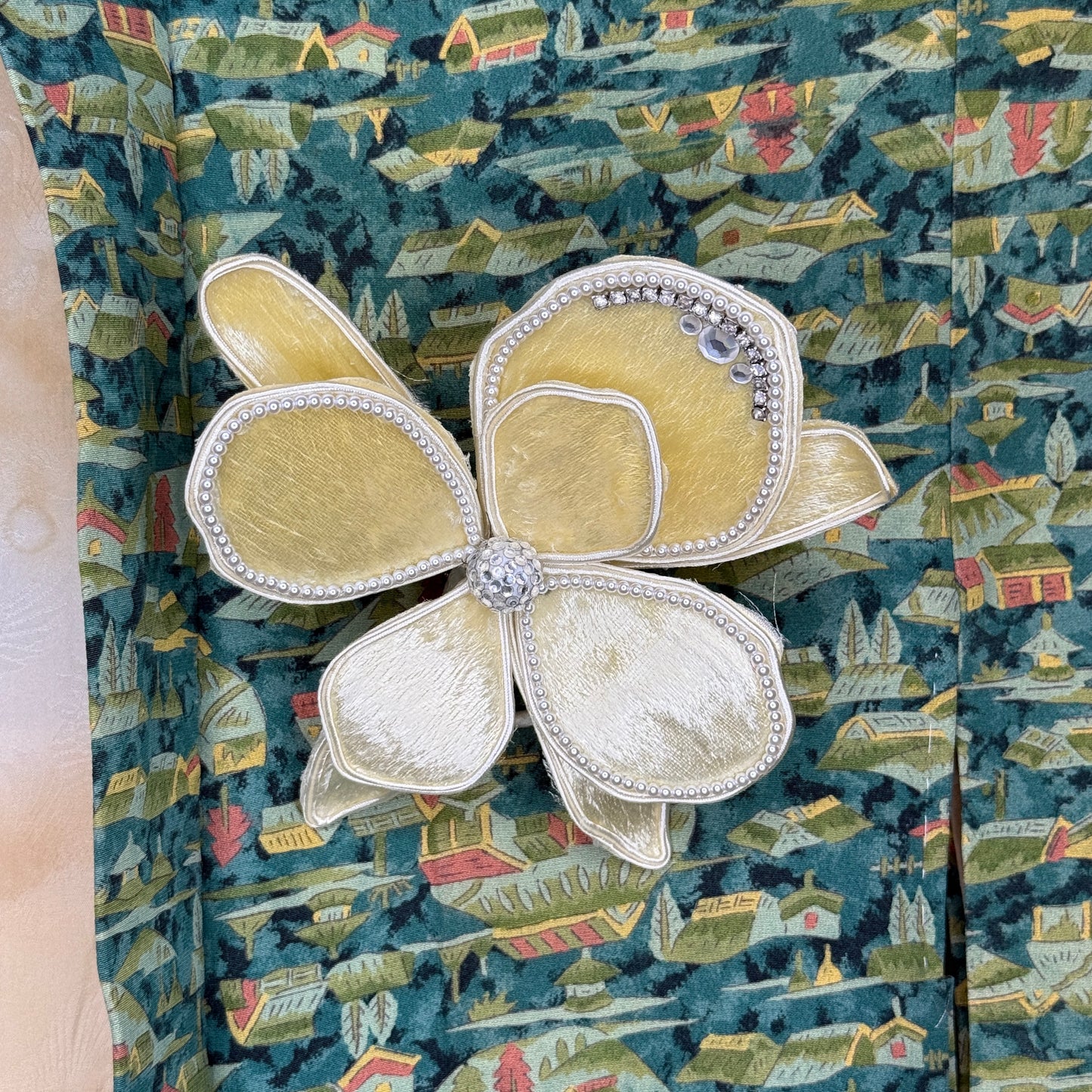 "Large Petals" Vintage Kanzashi