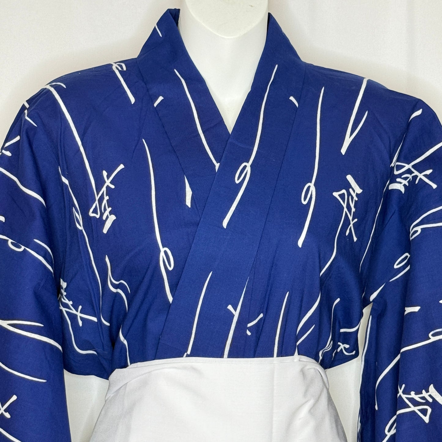 "Auspicious Kotobuki" Vintage Japanese Yukata