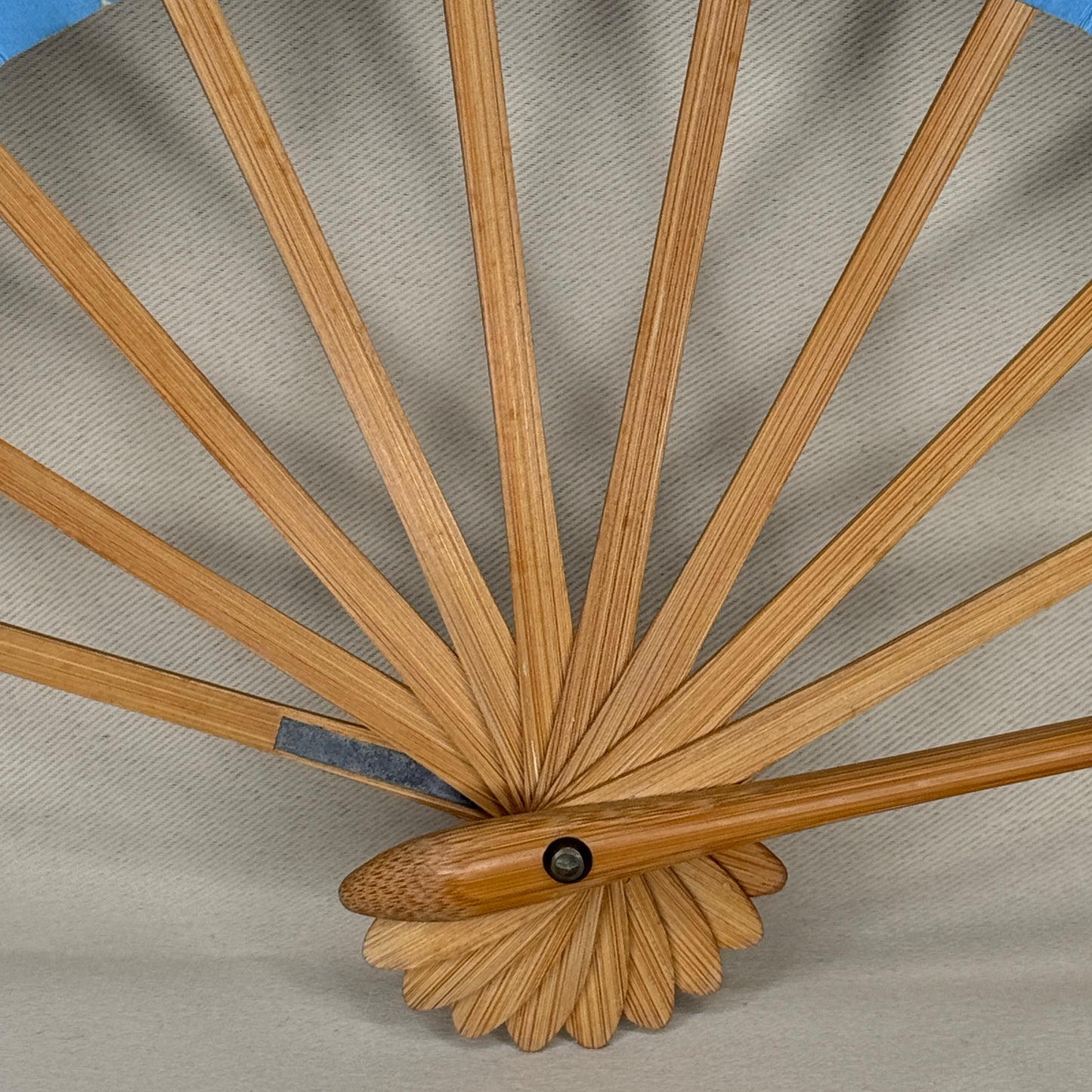 "Sky Petals" Vintage Dance Folding Fan