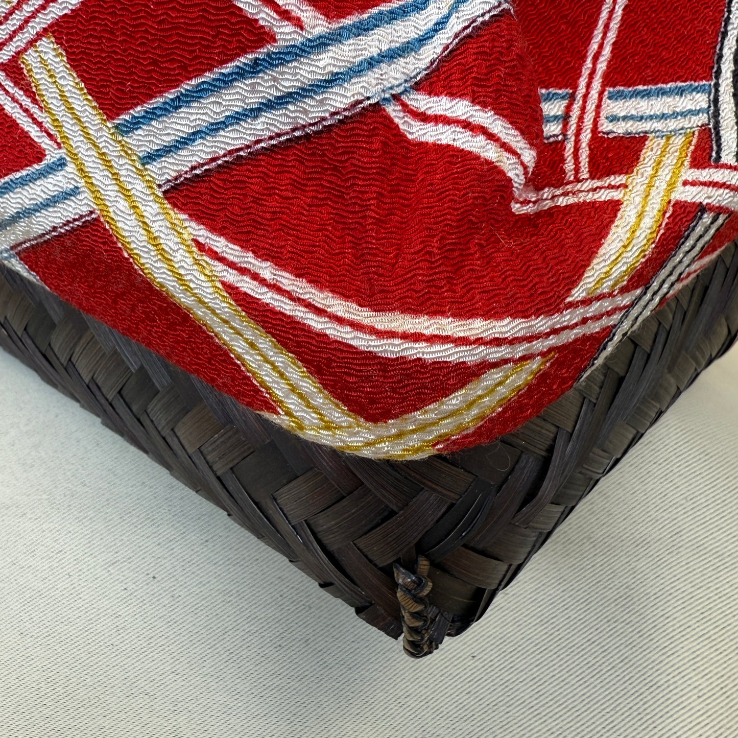 "Festive Ribbons" Japanese Kinchaku Basket Bag