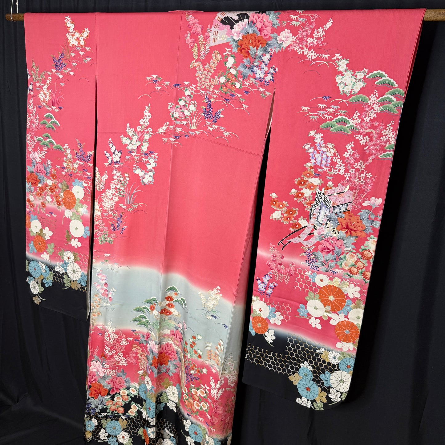 "Palace Coach" Vintage Furisode Kimono