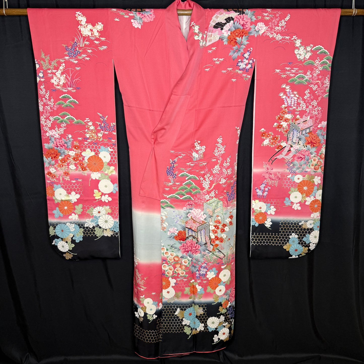 "Palace Coach" Vintage Furisode Kimono