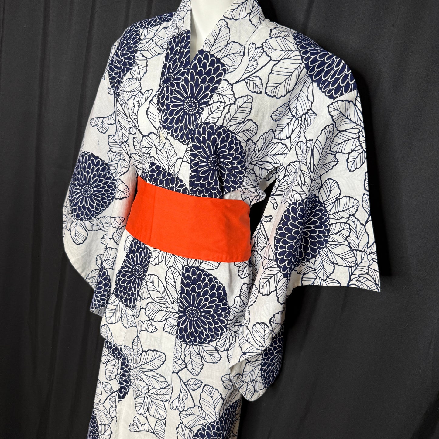 "Stardew Chrysanthemum" Vintage Japanese Yukata