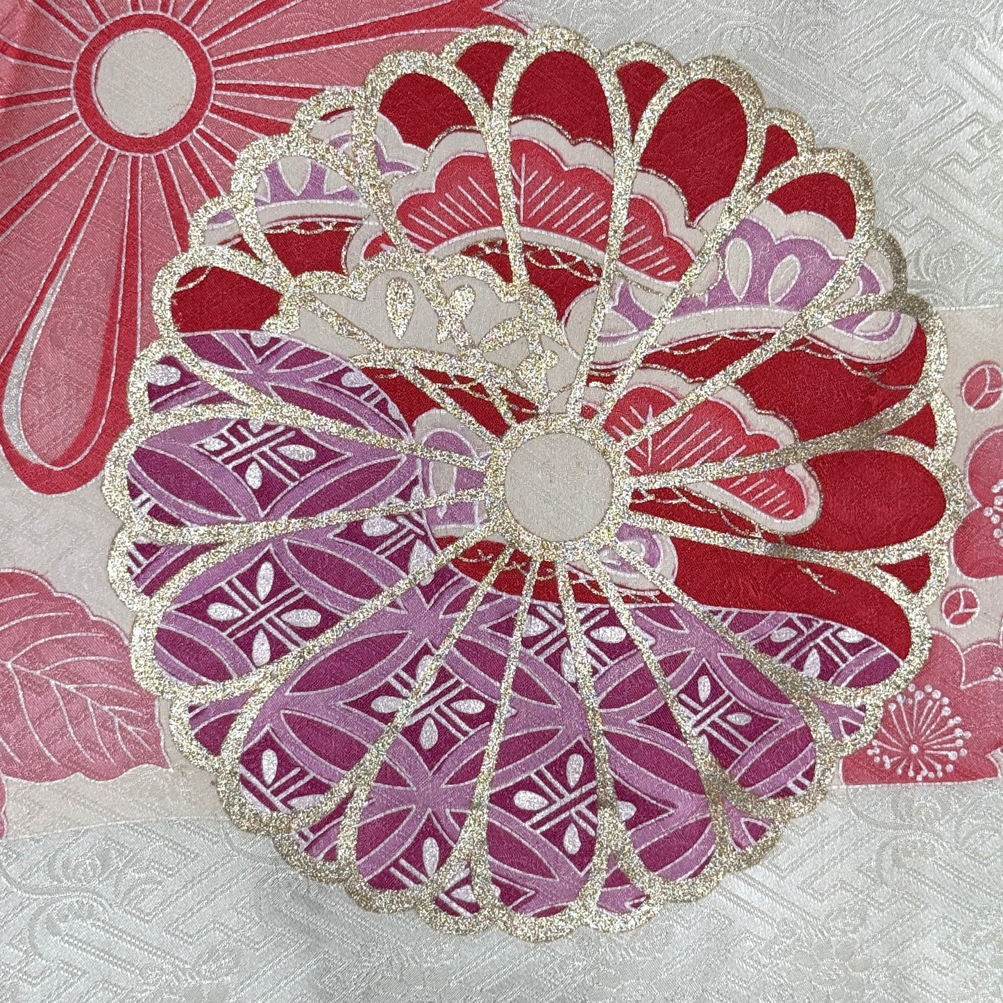 "Feminine Charm" Vintage Furisode Kimono