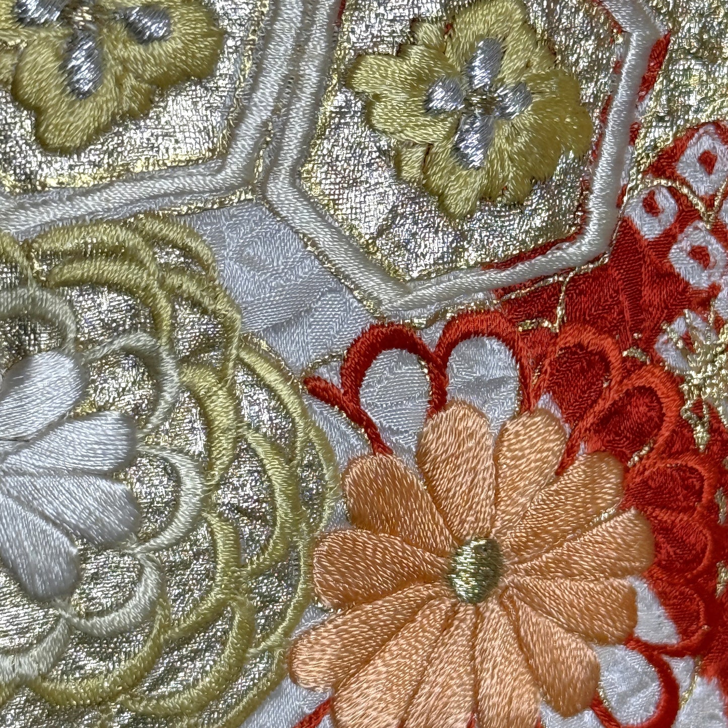 "Kusudama" Vintage Furisode Kimono
