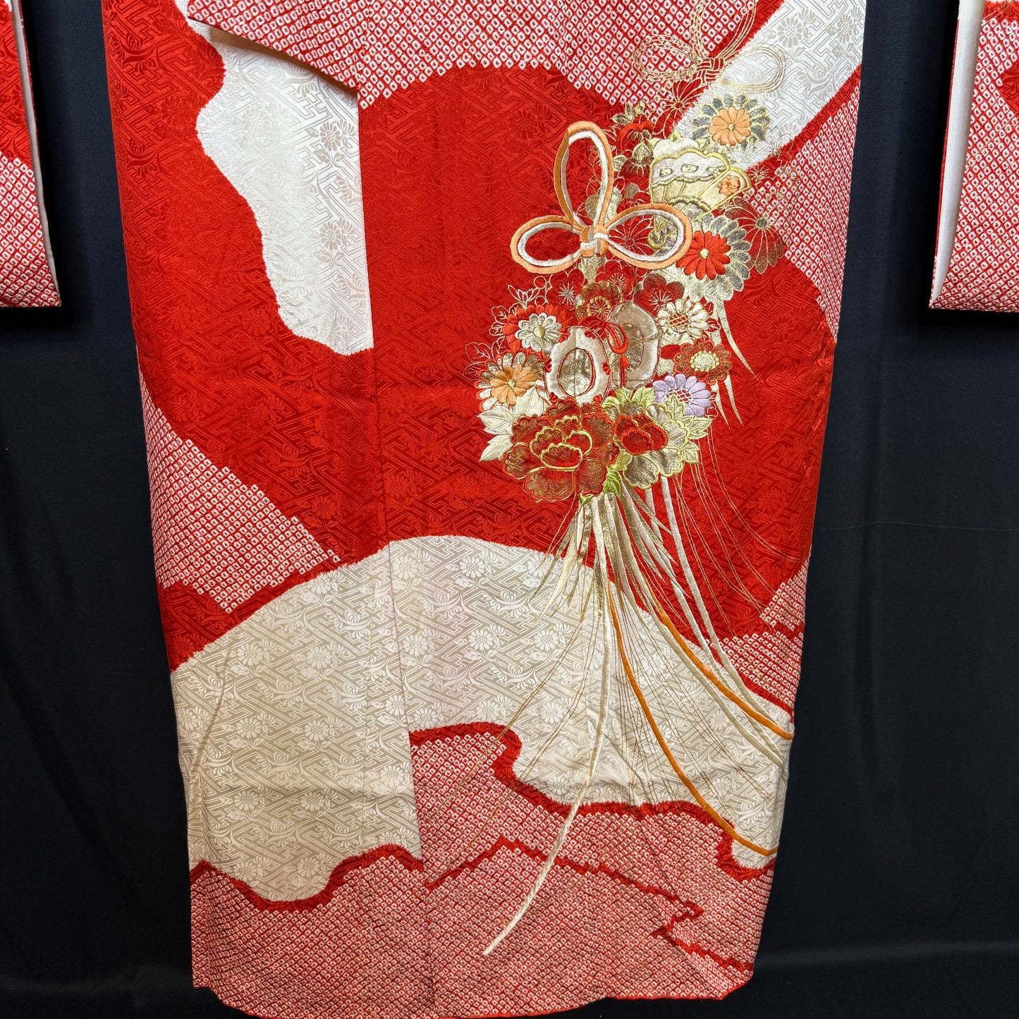 "Kusudama" Vintage Furisode Kimono