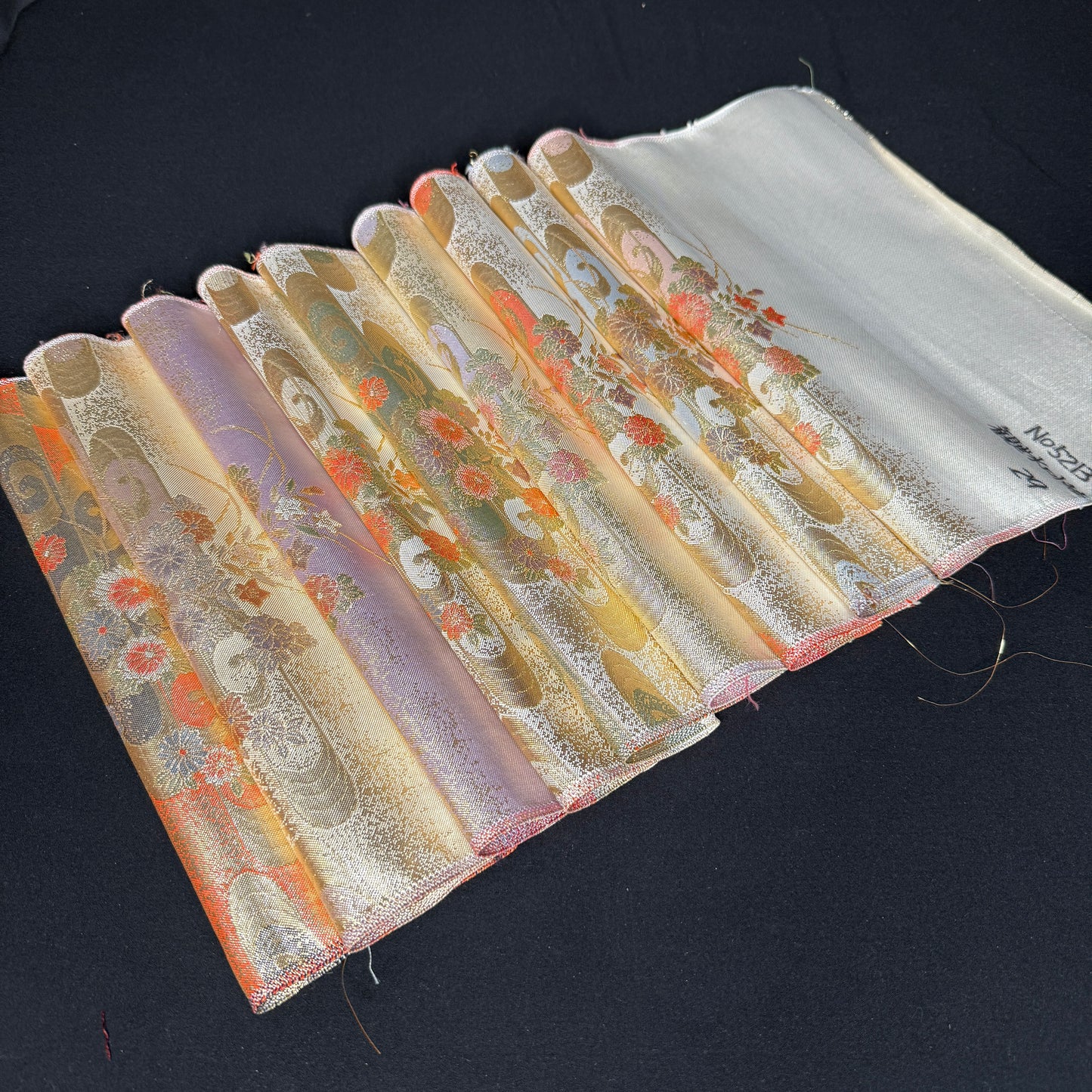 "Water Mums Sampler" Vintage Obi BOLT