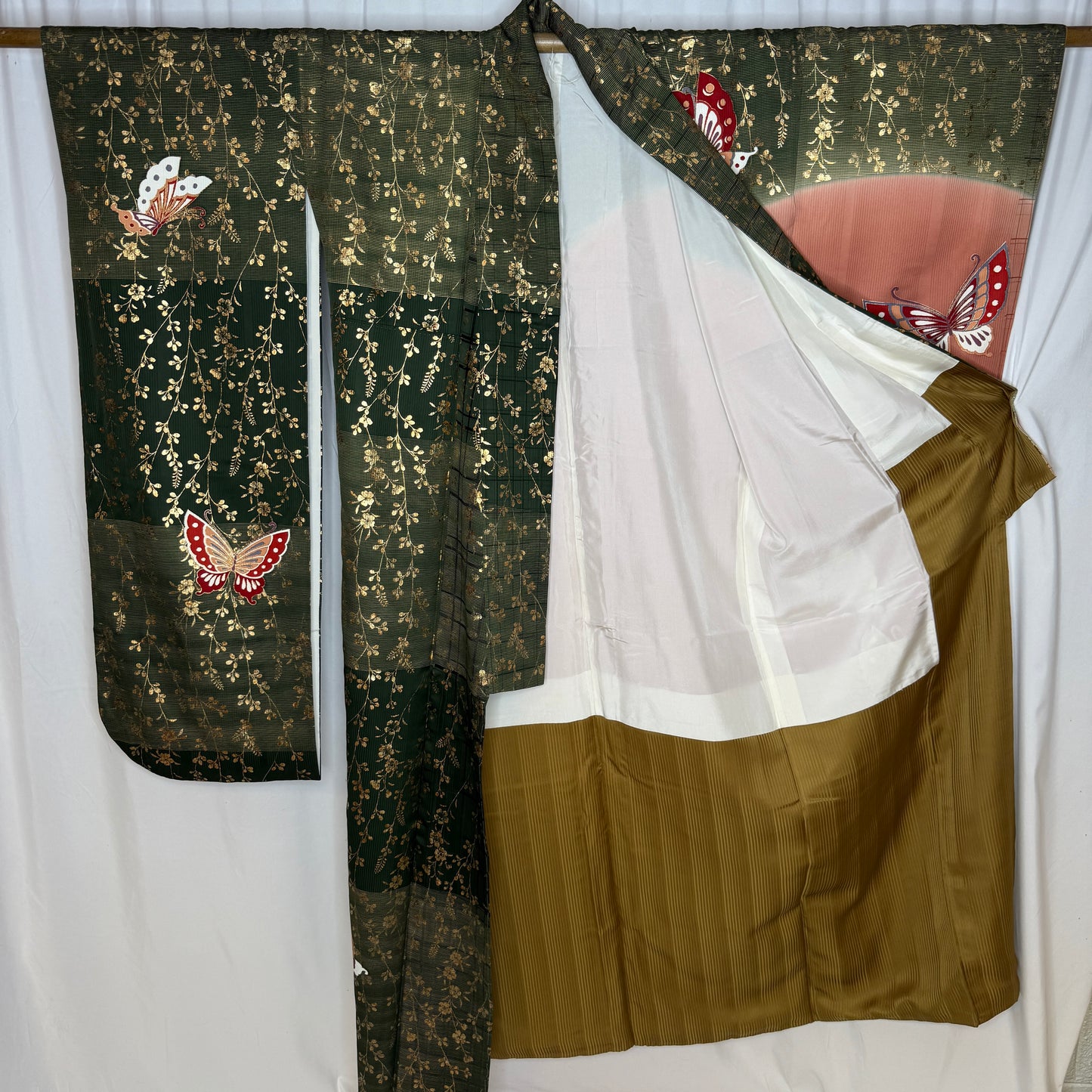 "Golden Flutter" Vintage Furisode Kimono
