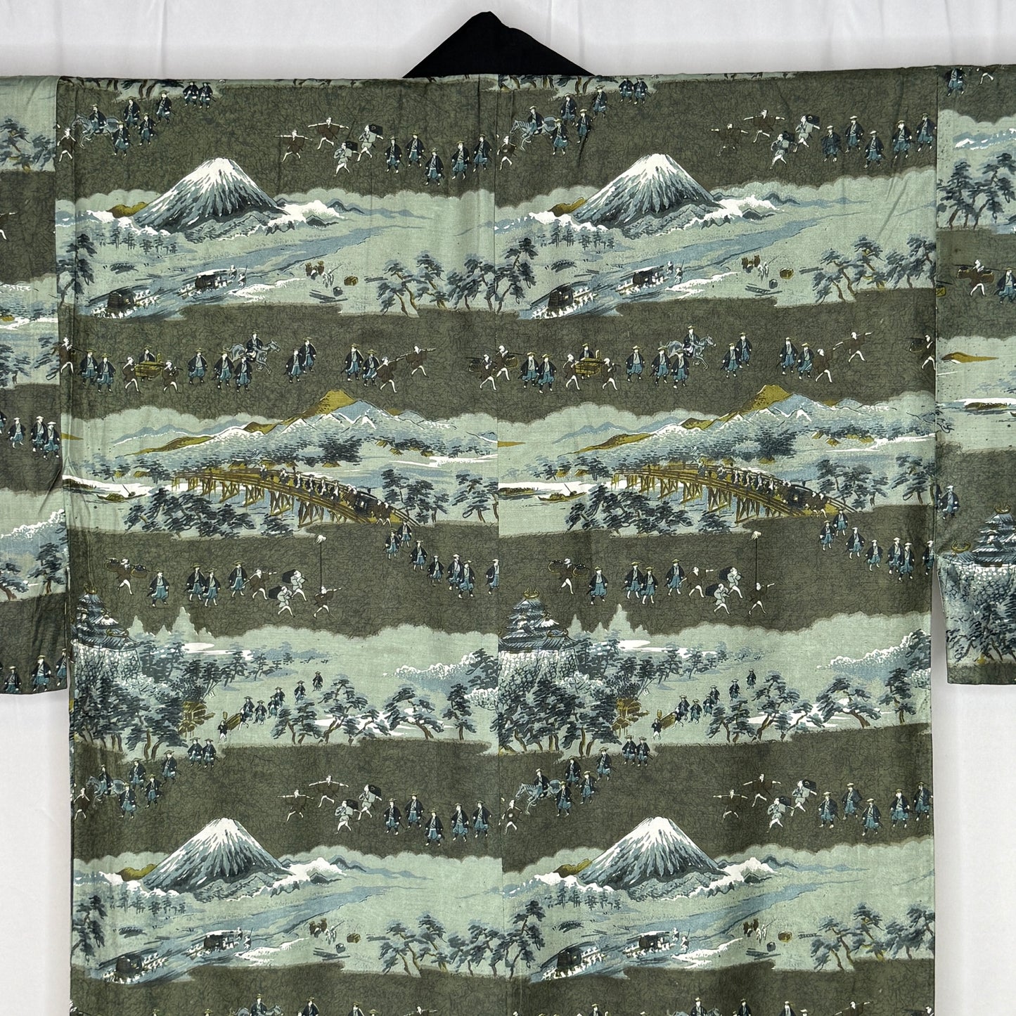 "Tokaido Journey" Man's Juban Underkimono