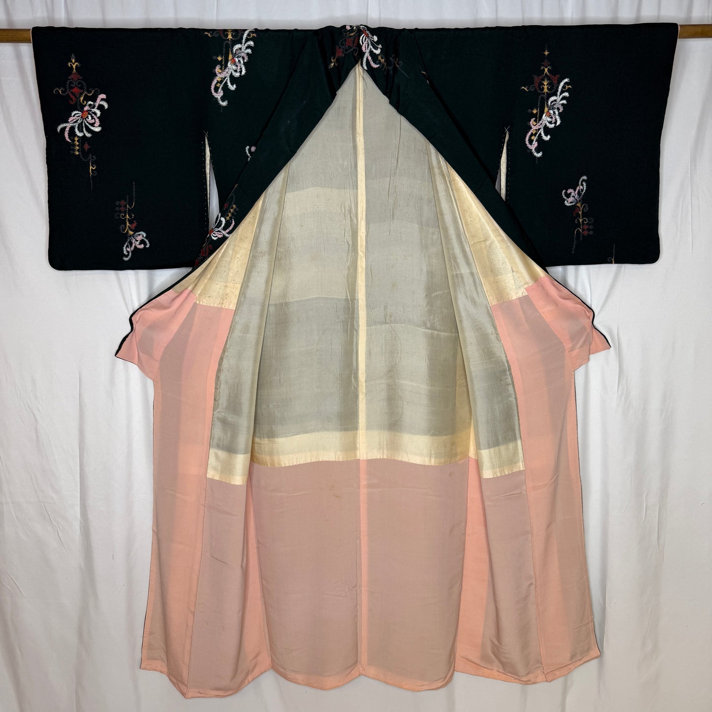 "Spider Mums" Vintage Casual Kimono