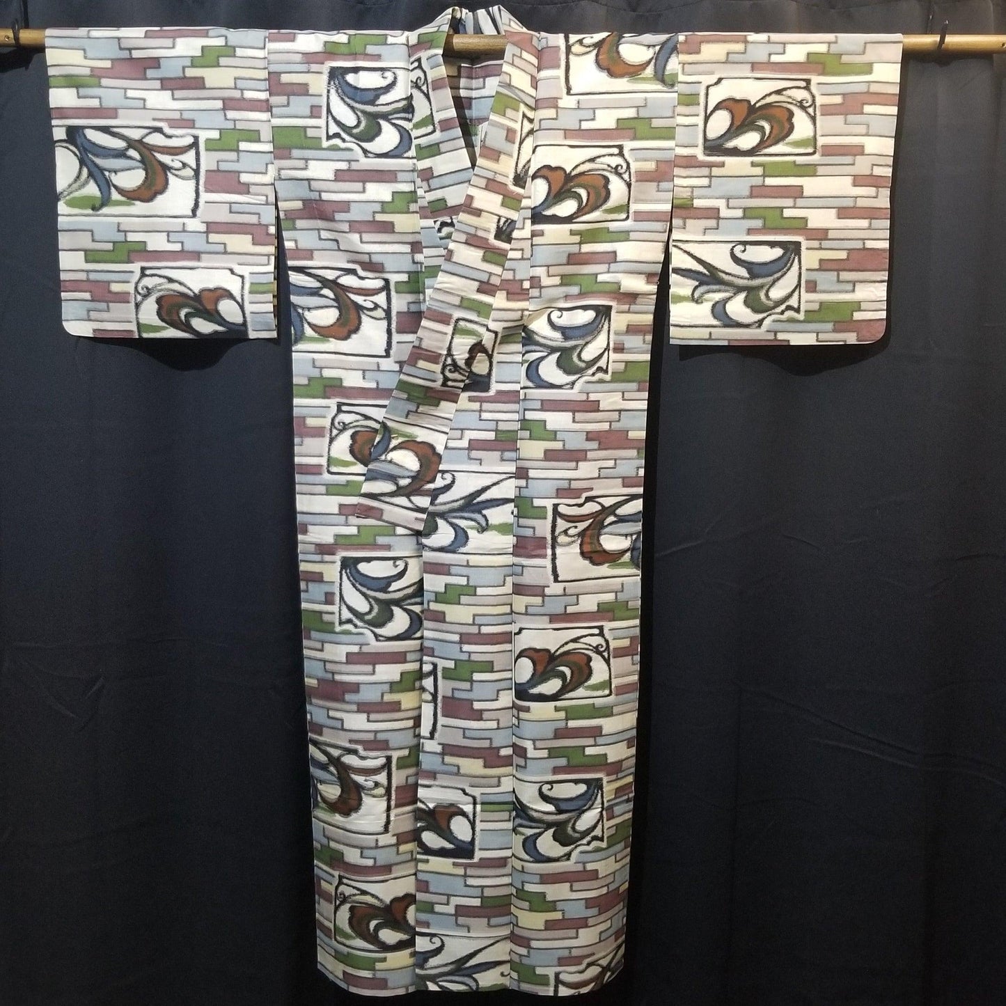 "Brick House" Vintage Meisen Kimono - Kyoto Kimono