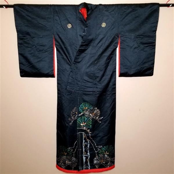 "Old Friends" Meiji Antique Wedding Kimono (Uchikake) - Kyoto Kimono