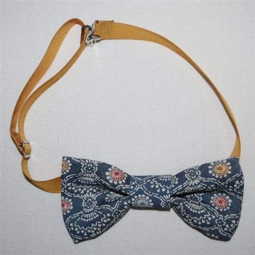 "Sky Blue Stencil" - Bow Tie - Kyoto Kimono