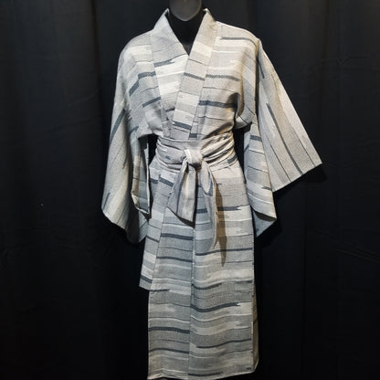 "Tiny Motifs" Shortened Kimono