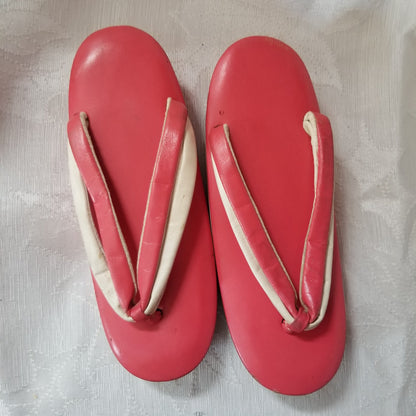 "Deep Salmon" Woman's Zori