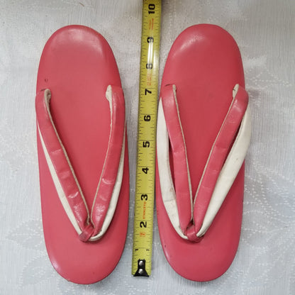 "Deep Salmon" Woman's Zori