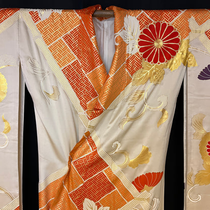 "Autumn Charmer" Vintage Furisode Kimono