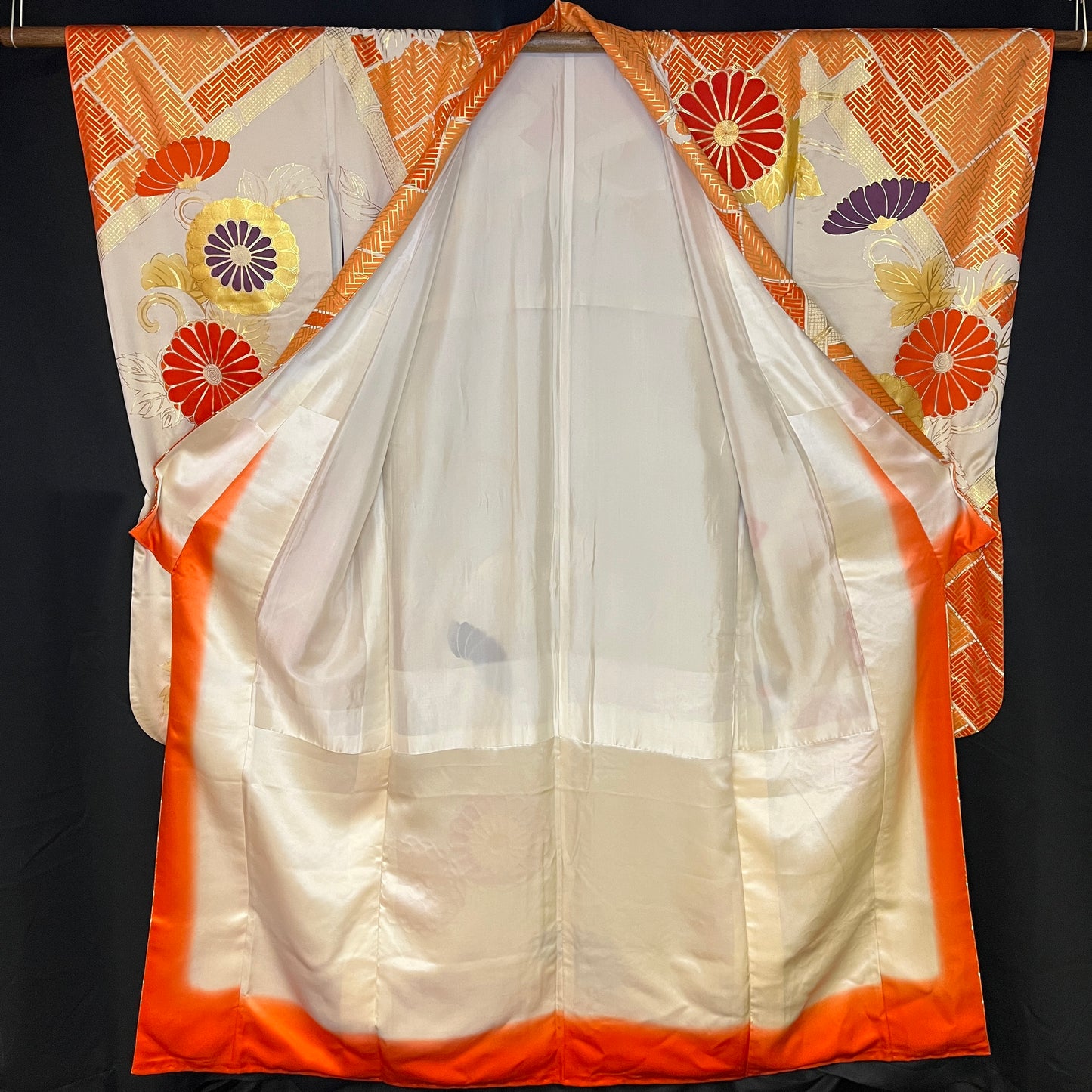 "Autumn Charmer" Vintage Furisode Kimono