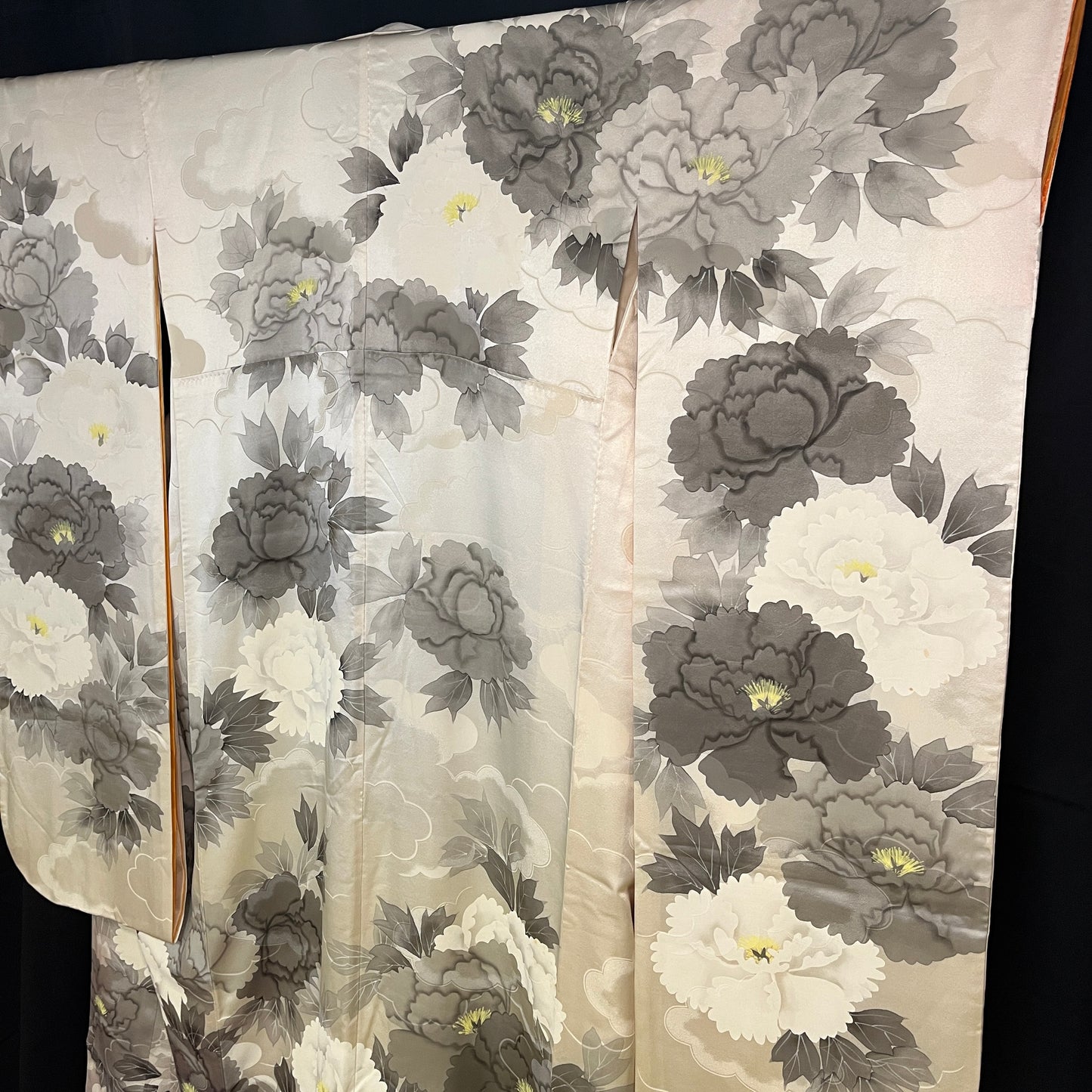 "50 Shades" Vintage Furisode Kimono