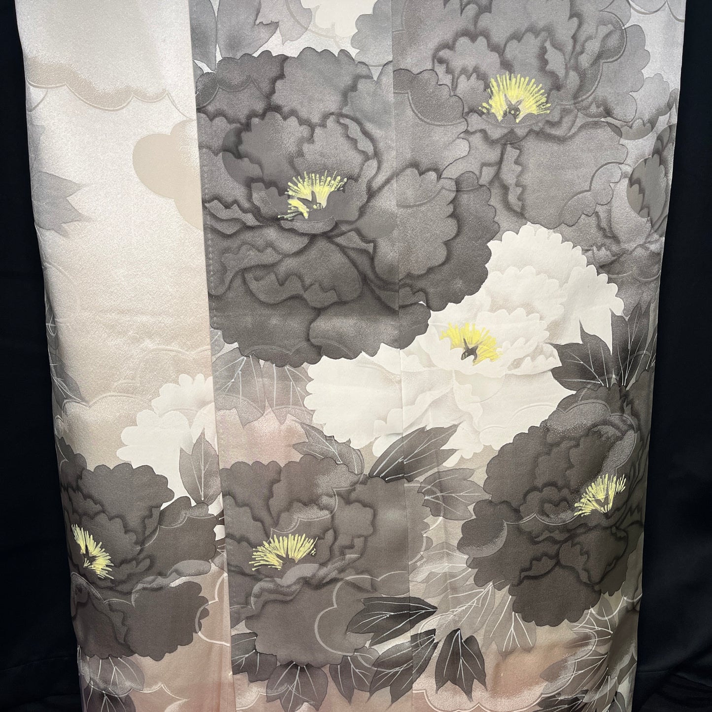 "50 Shades" Vintage Furisode Kimono