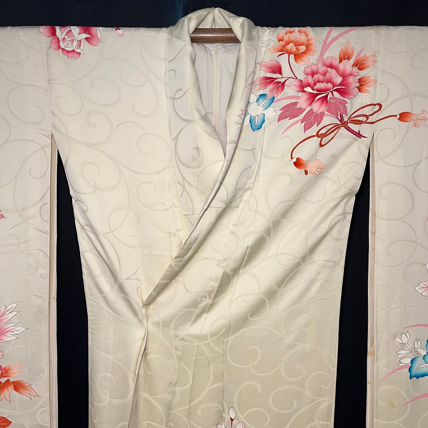 "Delicate Desire" Vintage Furisode Kimono